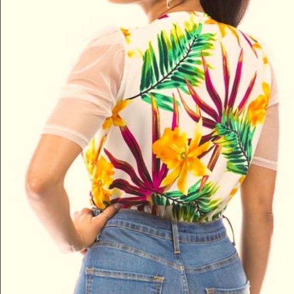 Sheer Bodysuit White Floral Short Sleeve Small Medium Large - Picture 3 of 9